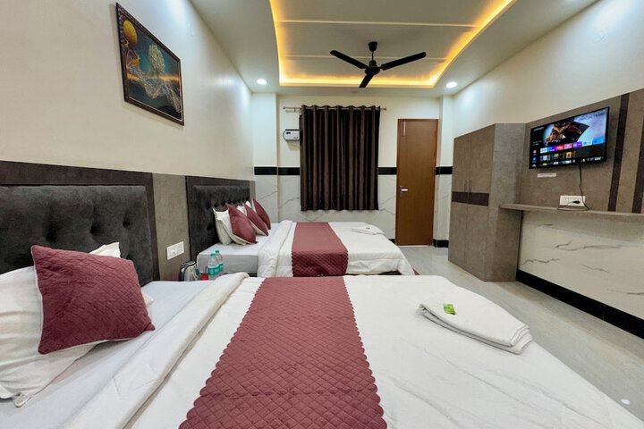 Room 43 of 57