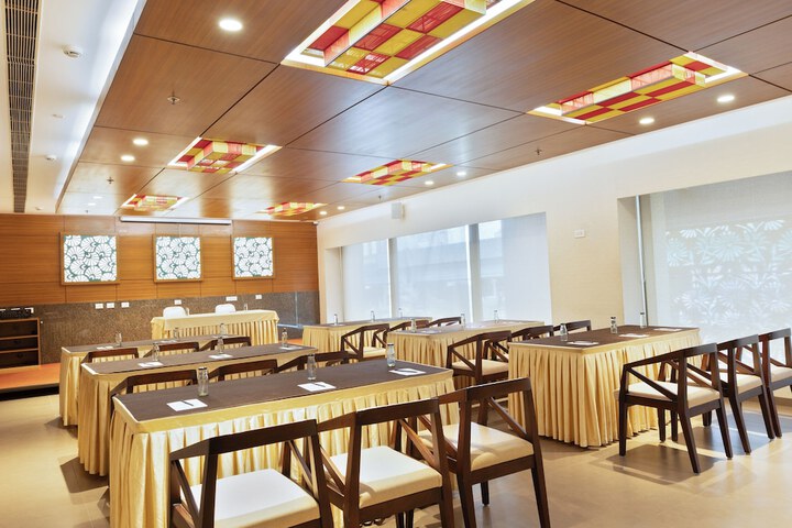 Business Center 137 of 150