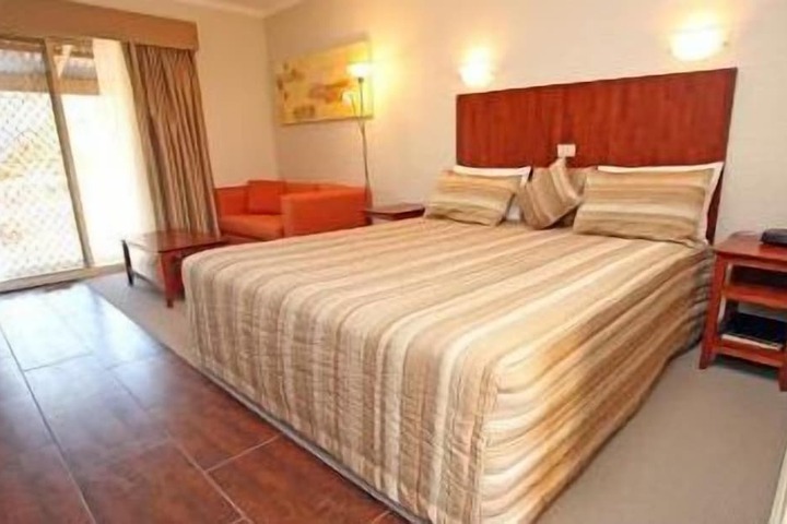 Room 5 of 20