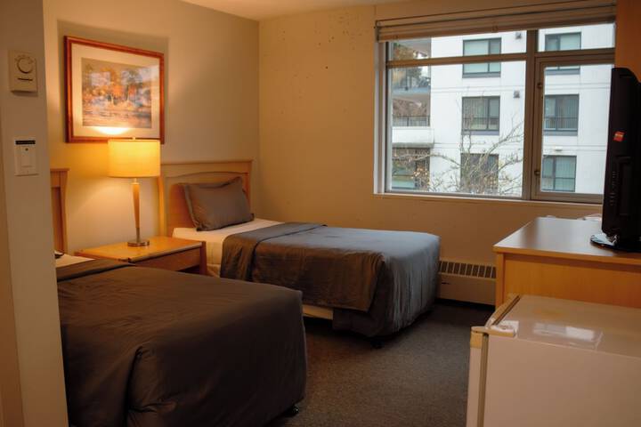 Room 17 of 80