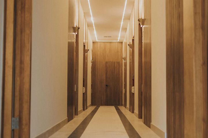Ballroom/Hall 40 of 74