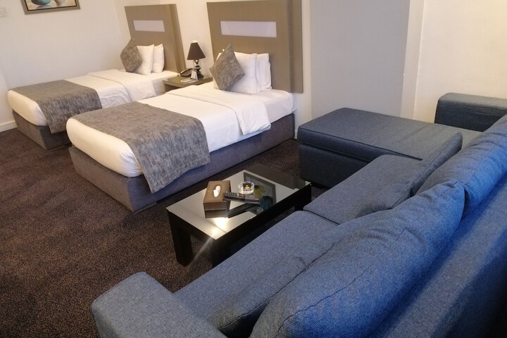 Room 7 of 39