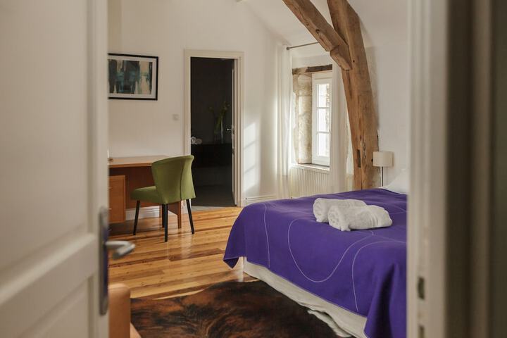 Room 10 of 72