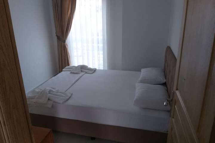 Room 3 of 14
