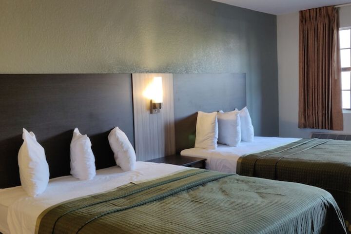 2 Double Beds Accessible Room (2 of 11)