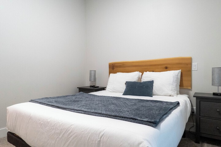 Room 2 of 23