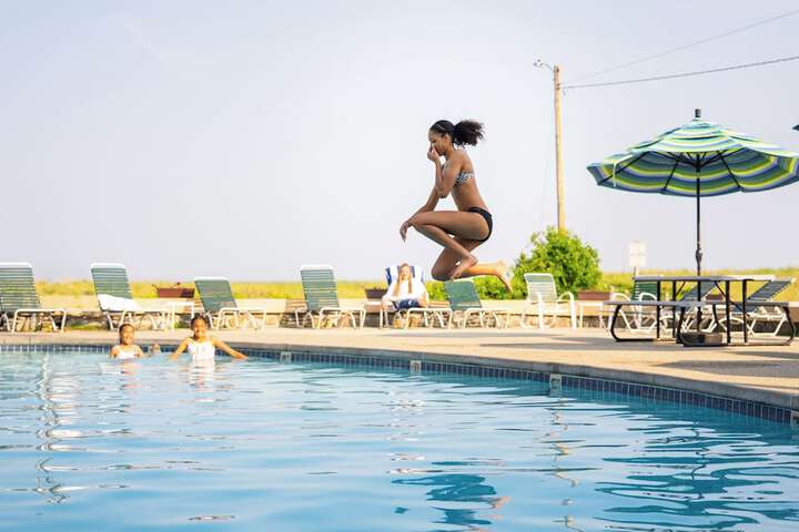 Pool 65 of 83