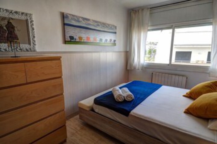 Room 4 of 15