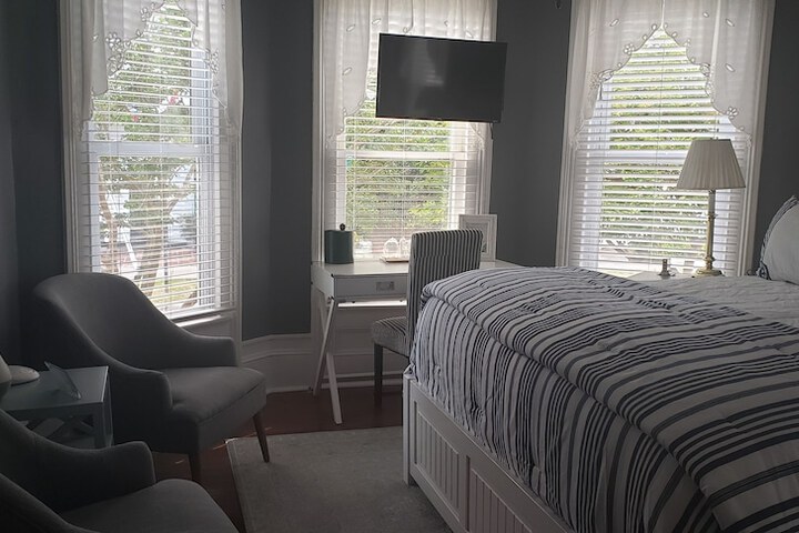 Room 13 of 64