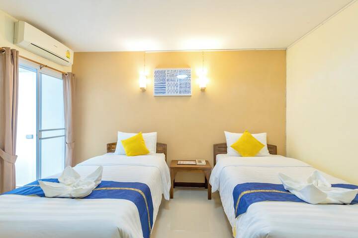 Room 18 of 29