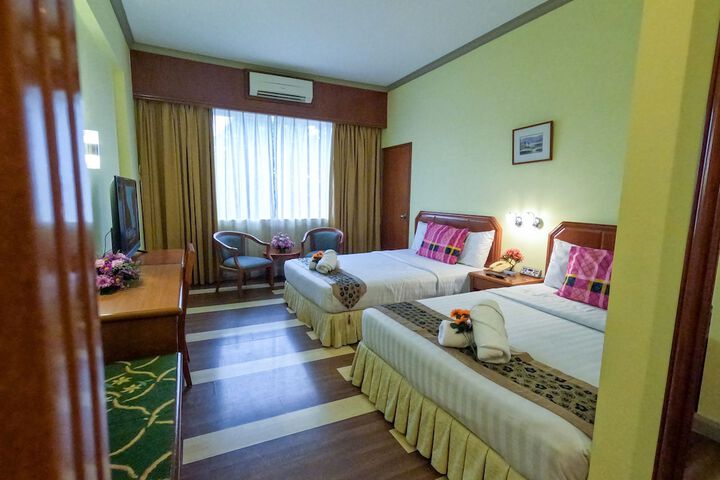 Room 21 of 94