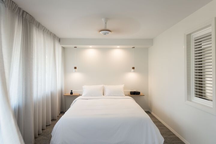 Room 4 of 49