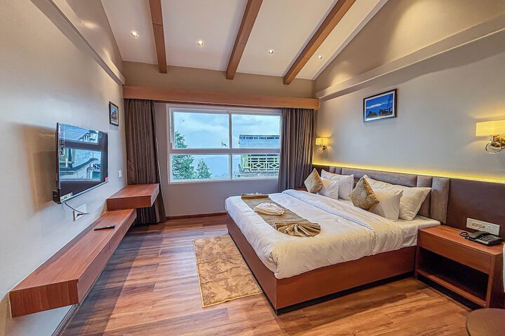 Room 16 of 31