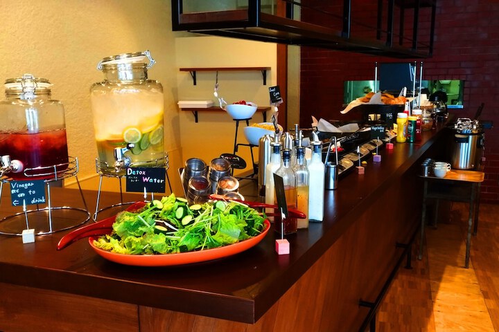 Breakfast/Coffee Service 123 of 139