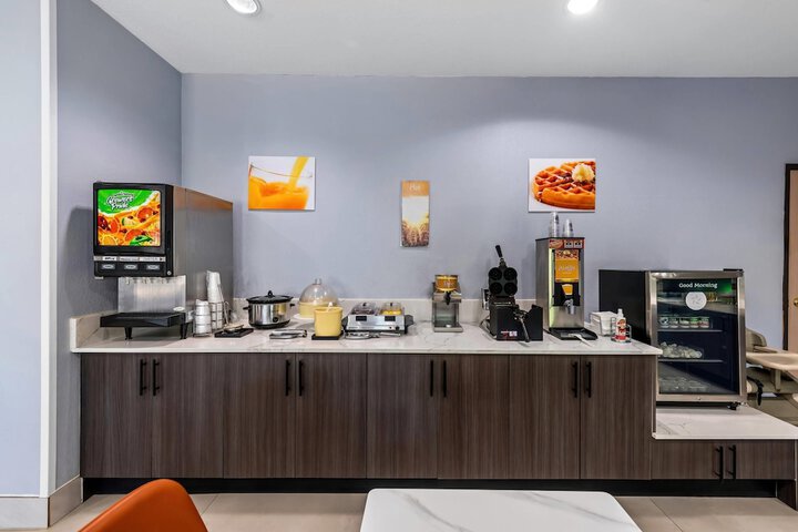 Breakfast/Coffee Service 86 of 106