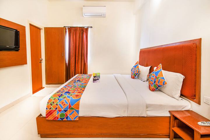 Room 5 of 35