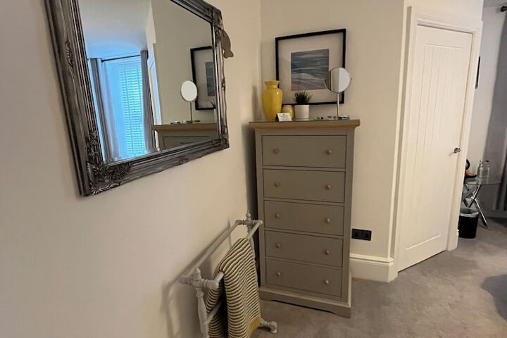 Room 18 of 74