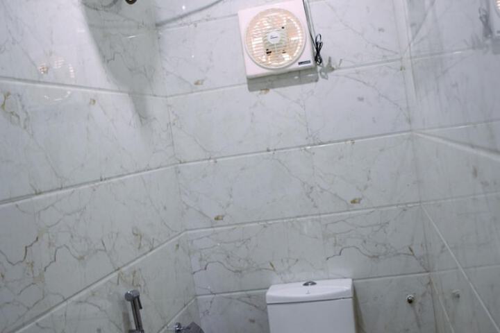 Room 26 of 44
