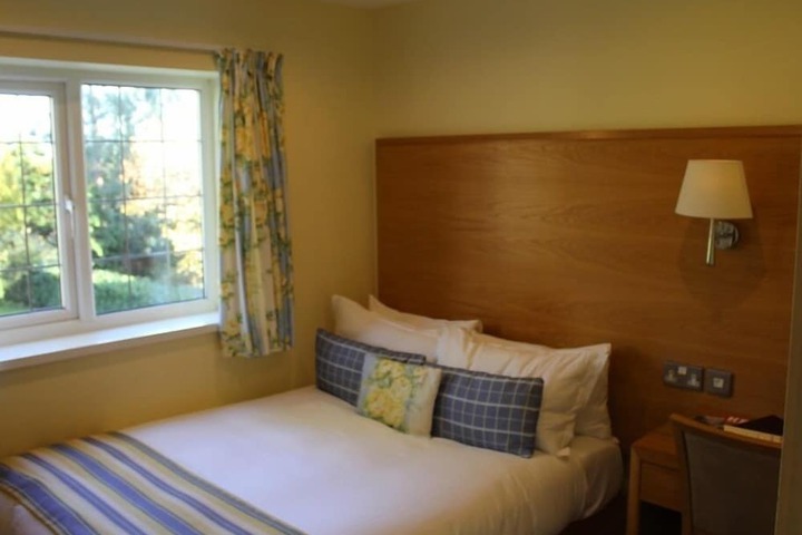 Room 5 of 27