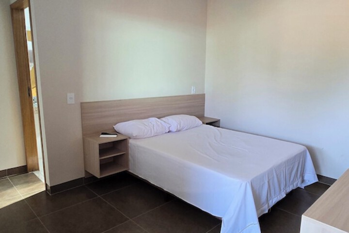 Room 52 of 91