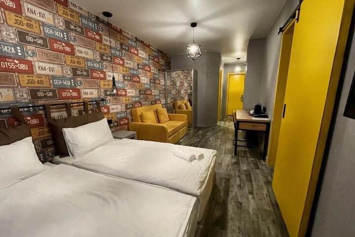 Room 63 of 92