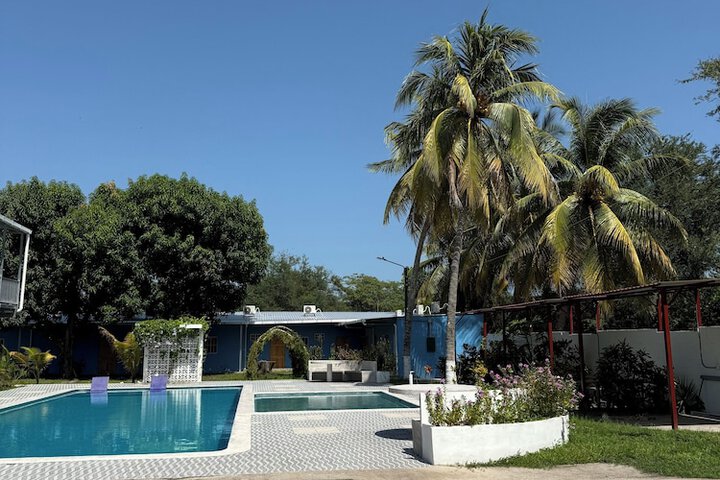 Pool 21 of 37