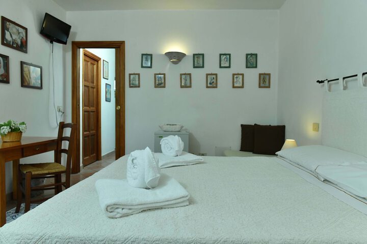 Room 10 of 61