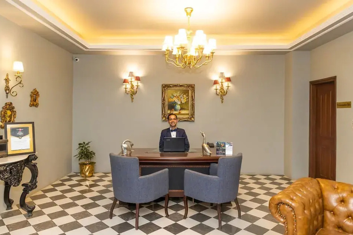 Five Star Hotel Apartment by The Manor