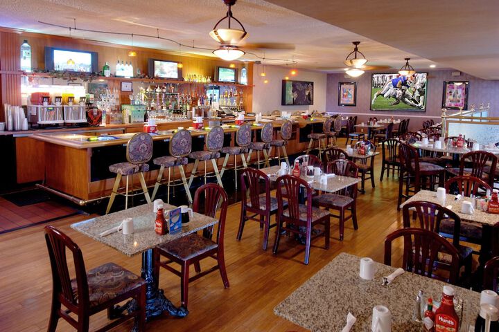 Dining 93 of 138