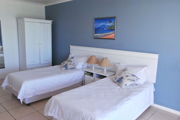 Room 5 of 25