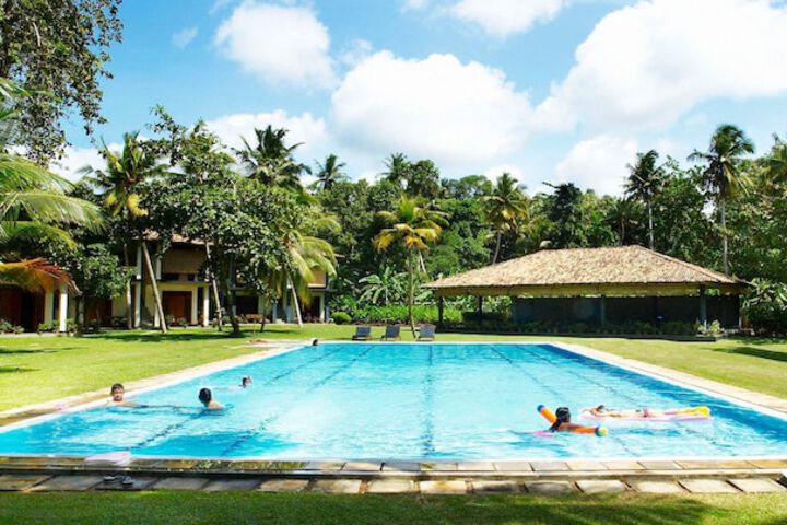 Pools & Facilities