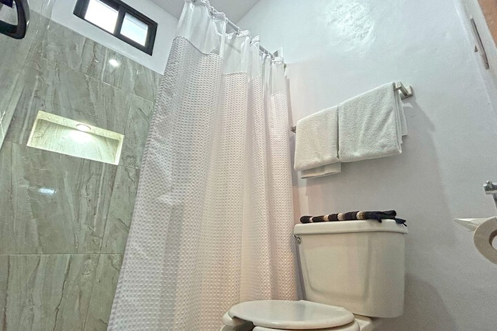 Room 7 of 50