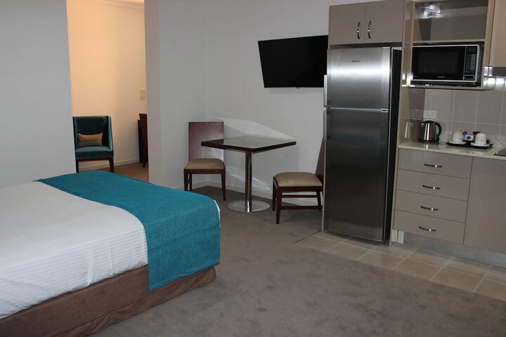 Room 48 of 99