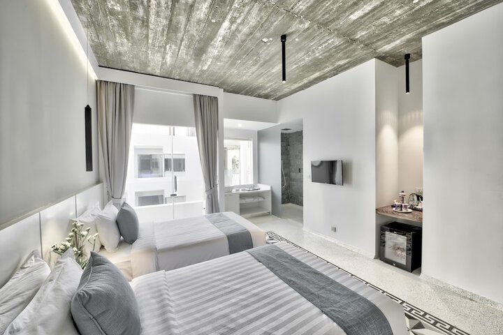 Room 9 of 44