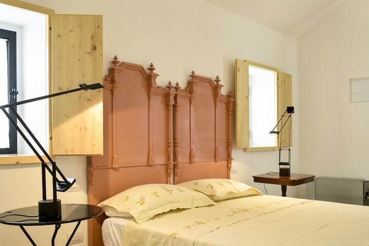 Room 8 of 49