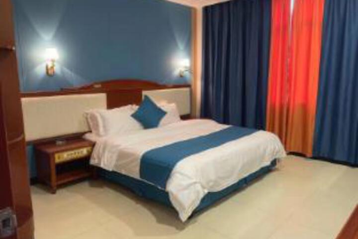 Room 19 of 19