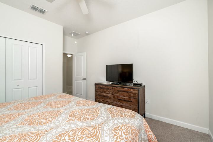 Room 14 of 46
