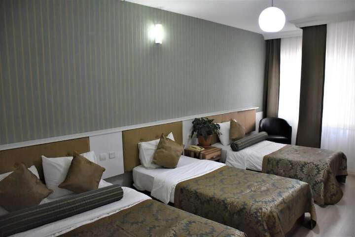 Room 6 of 41