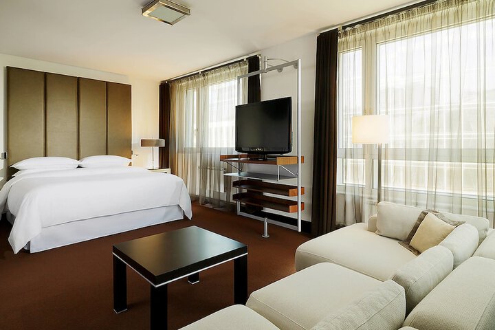 Room 55 of 63