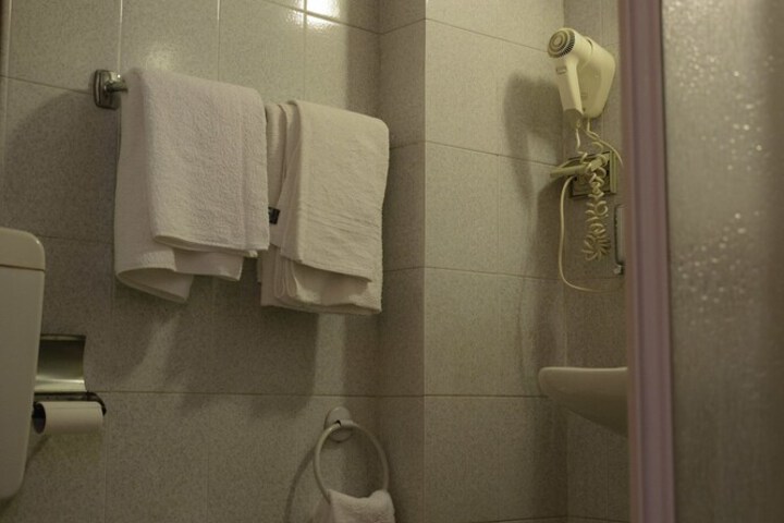 Room 20 of 24