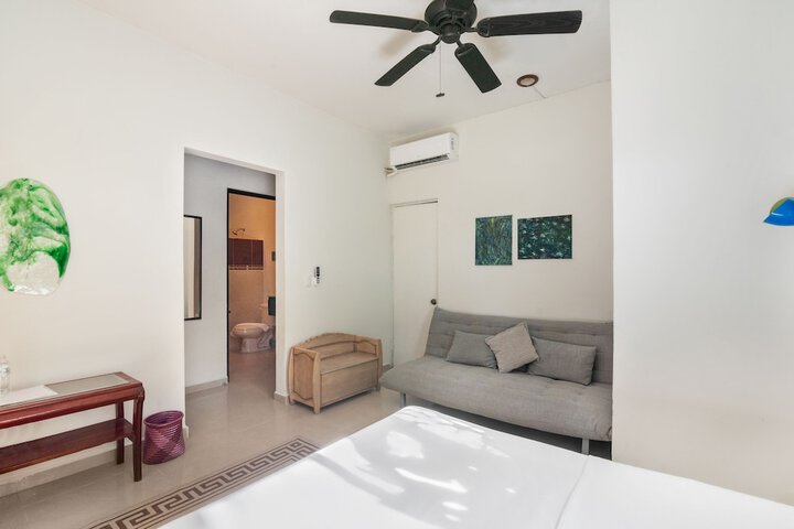 Room 20 of 129