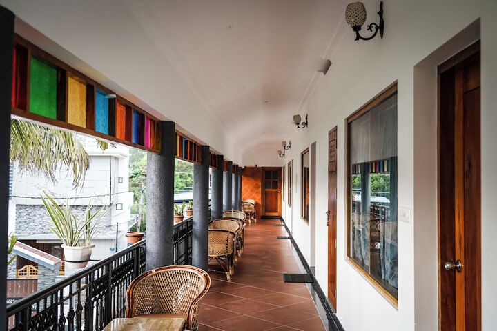 Room 4 of 20