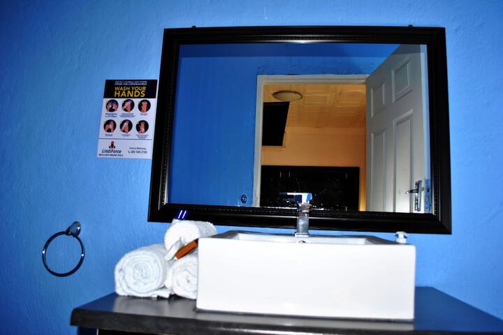 Room 21 of 41