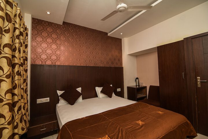 Room 12 of 57
