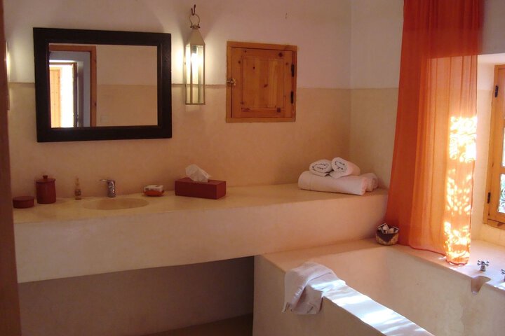 Bath Interior