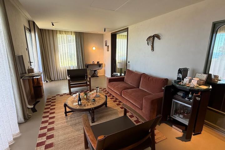 Room 34 of 50