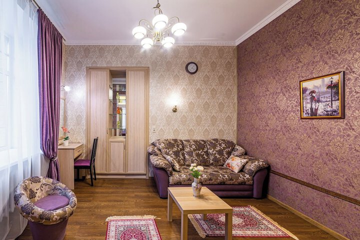 Room 42 of 75