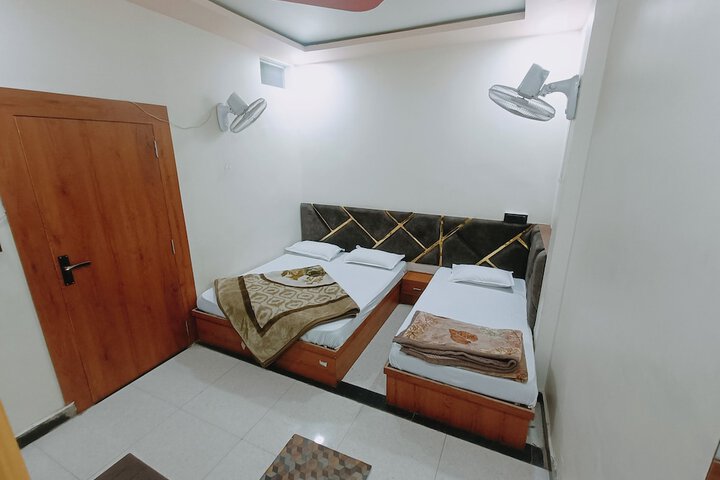 Room 18 of 39