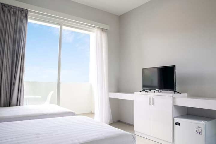 Room 10 of 71