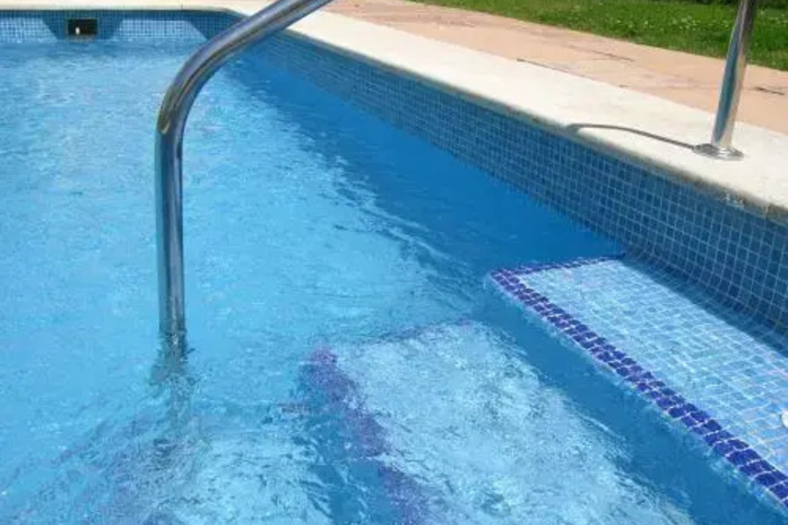 Pool 8 of 12